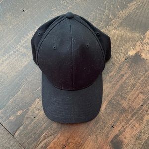 Black baseball cap